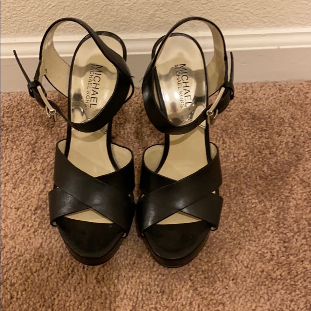 Michael kors leather heels